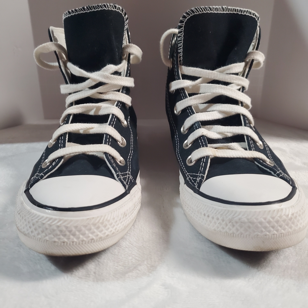 Converse Black and Pink Heart High-Top Sneakers - Picture 2 of 7